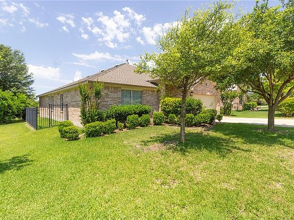 2nd image of 4498 Western Lake Dr