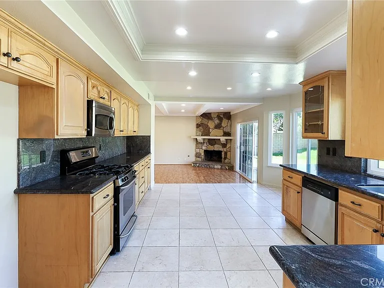 2167 Baseline Rd — Photo 3