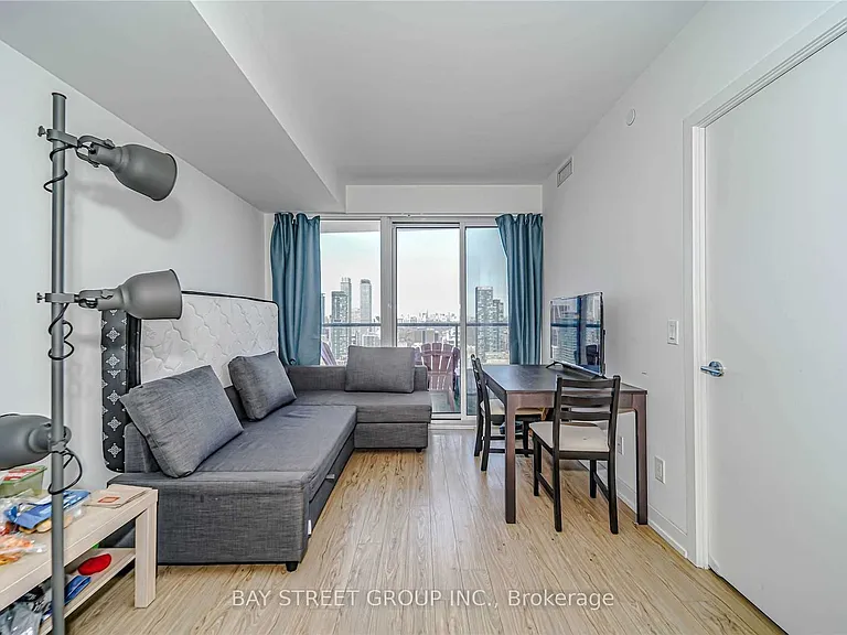 85 Wood St #Penthouse 07 — Photo 15