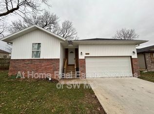 673 S Southgate St, Nixa, MO 65714