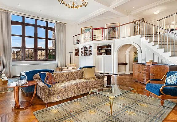2nd image of 33 W 67th St #7W