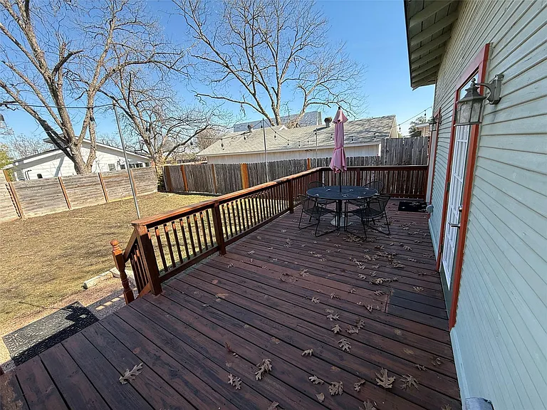 406 Normandy St — Photo 11