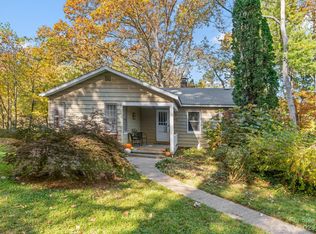 23 Asbury Rd, Asheville, NC 28804