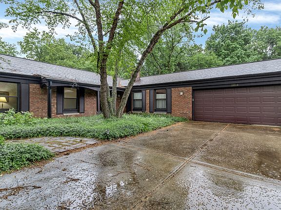 3rd image of 6810 Shadow Brook Ct