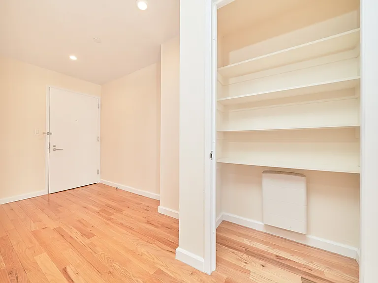 2211 3rd Ave #7-C — Photo 10