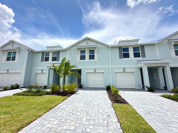 3rd image of 654 Salisbury Circle