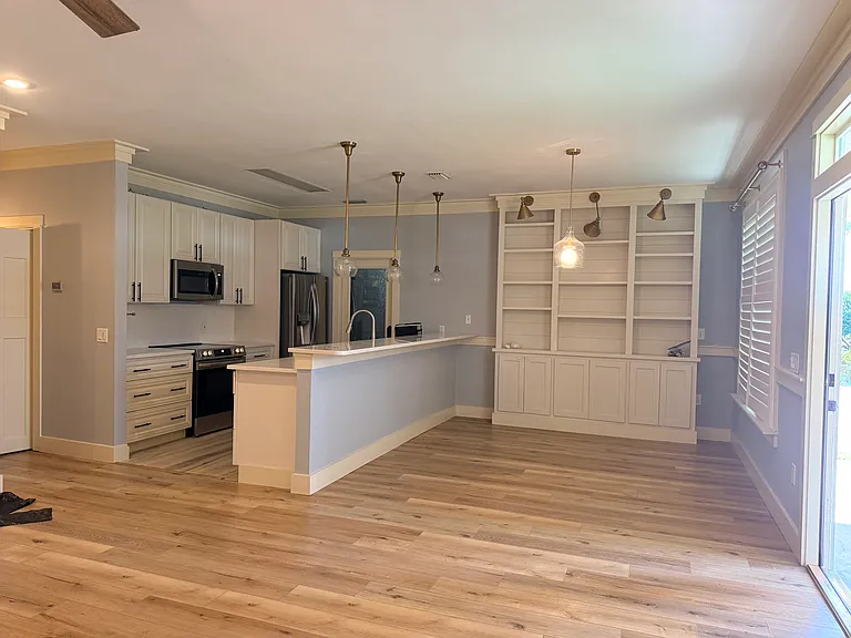 154 Delbert Ln — Photo 10