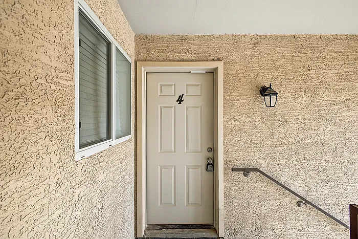 2 bed, 1.0 bath, 850 sqft, $1,250 — Photo 3