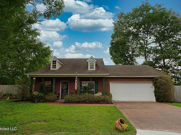 2nd image of 408 Green Tree Pl