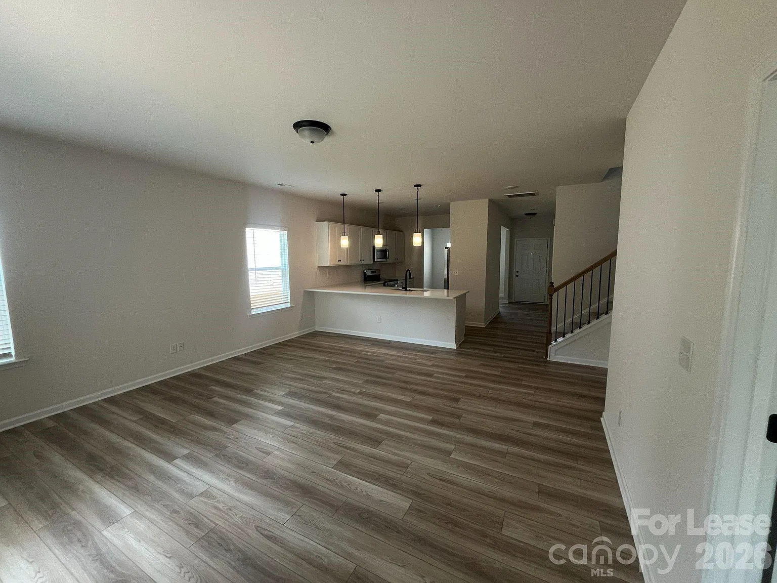 3 bed, 2.5 bath, $2,000 — Photo 3
