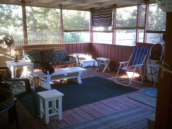 3rd image of 1514 W Taylor Dr