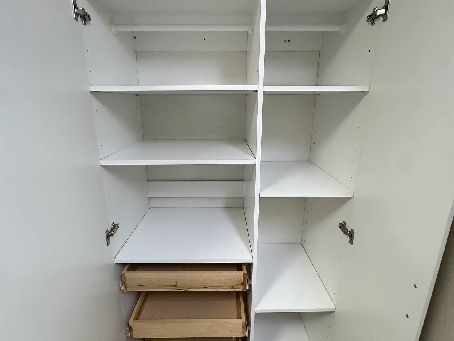 Studio, 900 sqft, $1,500 — Photo 2