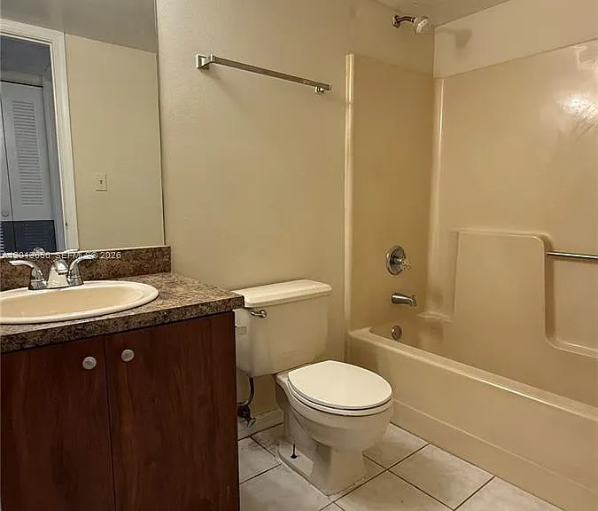 8011 Southgate Blvd #L1 — Photo 12