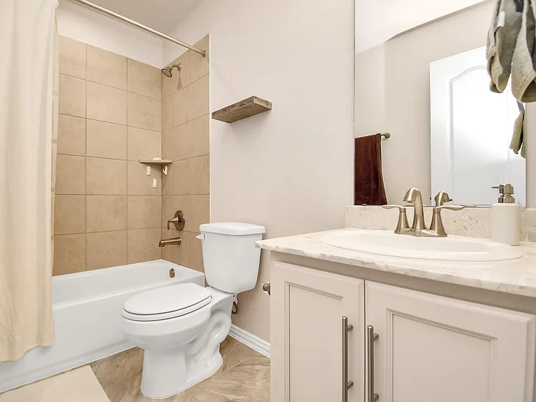 2217 Windy Grove Dr — Photo 18