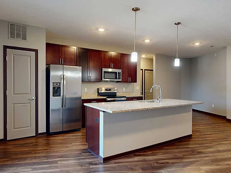 360 at Jordan West — Photo 122