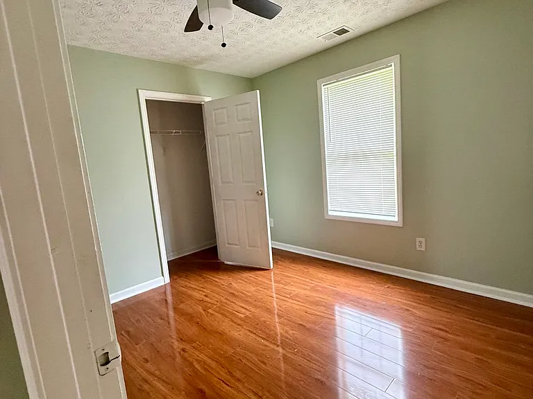755 Tara Bnd — Photo 26