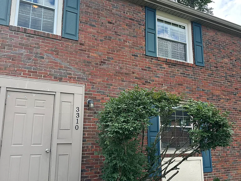 3310 Long Blvd #B6 — Photo 3