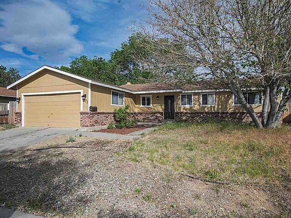 2nd image of 1323 La Loma Dr