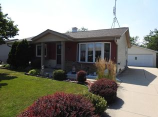 6744 56th Ct, Kenosha, WI 53142