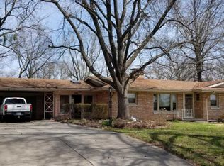 3100 Hogan Dr, Jefferson City, MO 65109