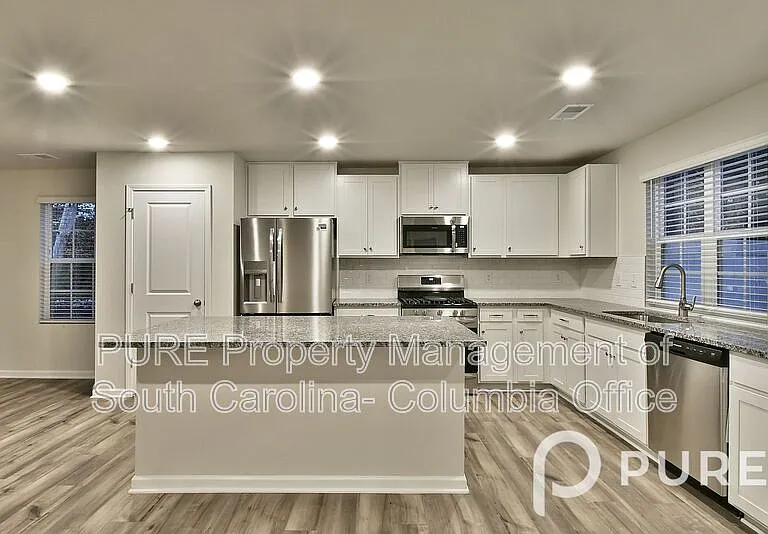 119A Triumph Ave — Photo 30