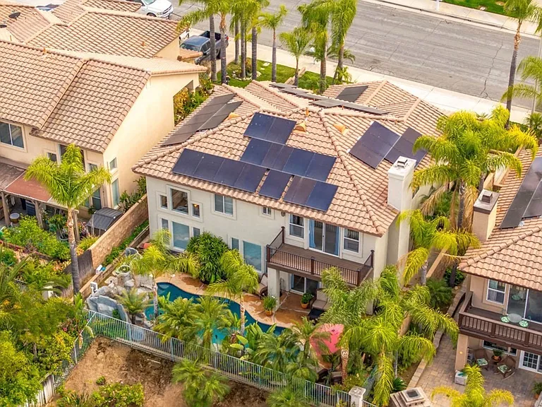 27320 Ocean Dunes St — Photo 33