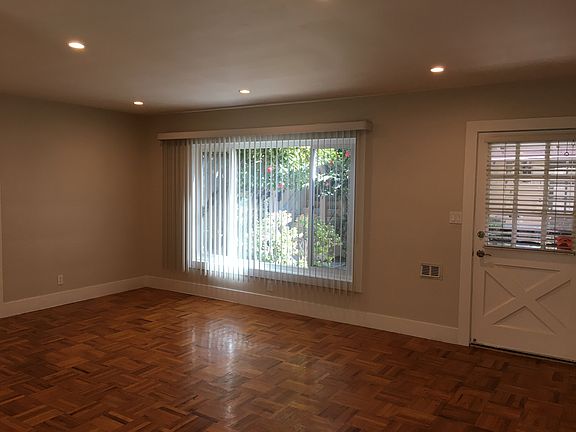 H14 front living area & recessed lighting
