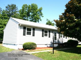 418 Pinoak Dr, Hopewell, VA 23860