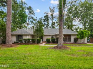 305 Camelia Trl, Brandon, MS 39047