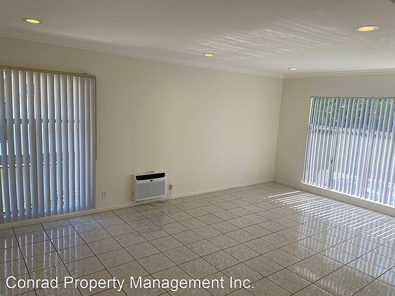 2nd image of 5347-5351 Vantage Ave #5347-10