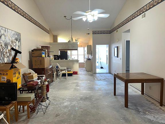 5th image of 11170 SE Sea Pines Circle