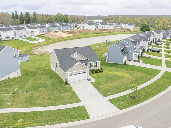 2nd image of 3892 Higgins Dr