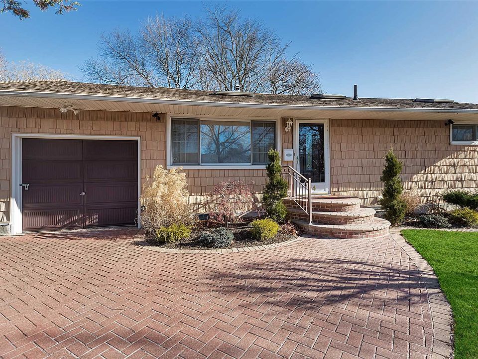 1st image of 14 Janet Dr