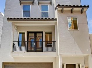 2413 Chenevert St, Houston, TX 77004