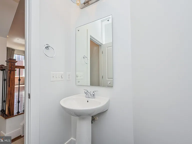 8337 Looking Glass Way — Photo 12