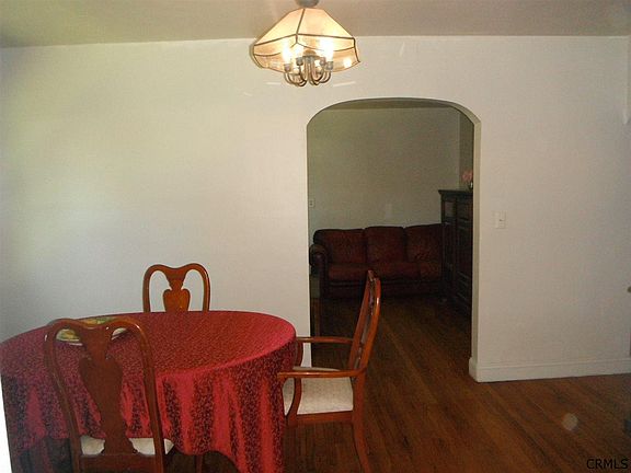 4th image of 23 Park Ave