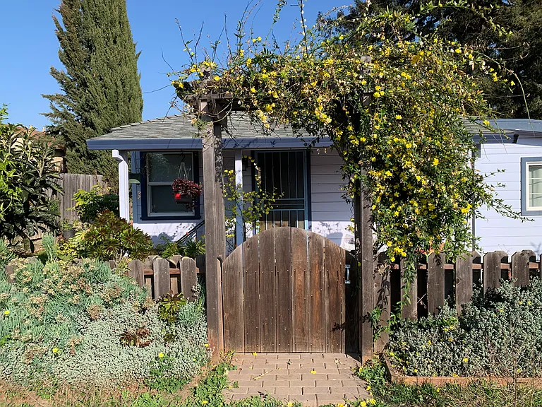 236 Alden Rd — Photo 1