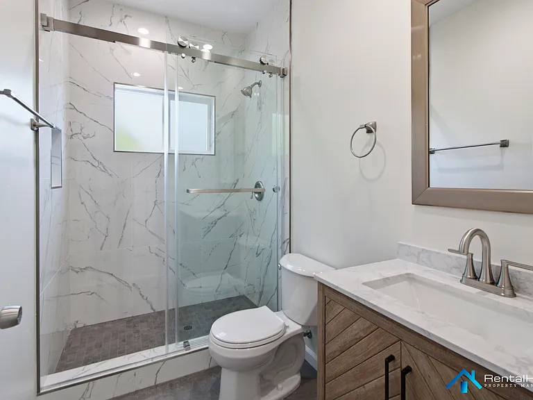 7406 Lemp Ave — Photo 11