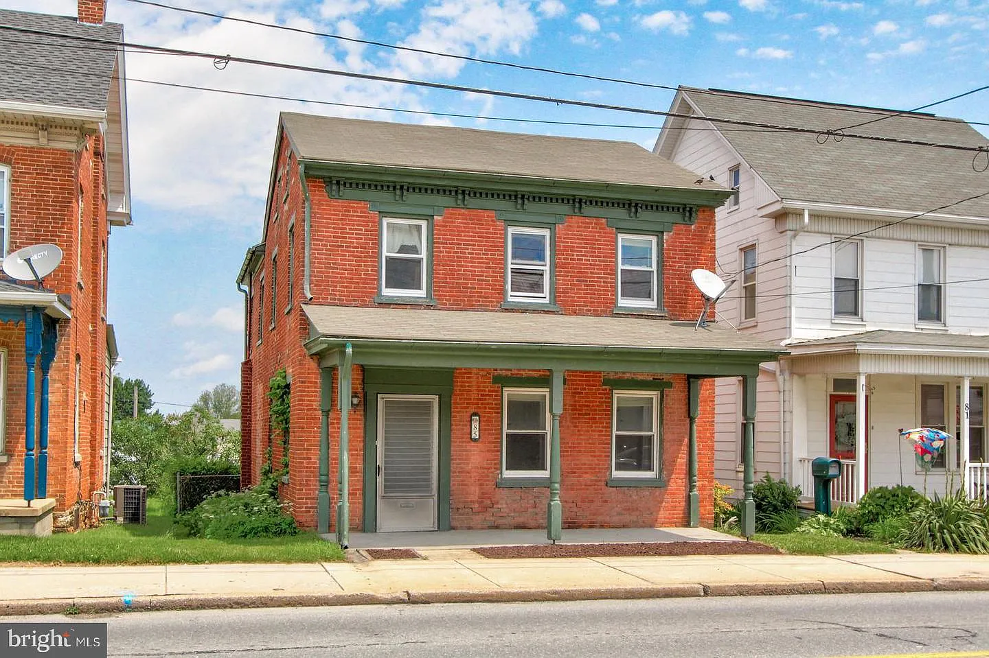 85 W Main St photo 1