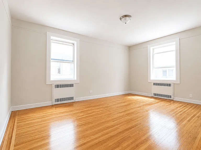820 E 10th St #2D — Photo 10