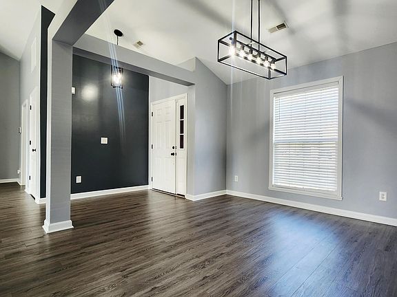 3rd image of 116 Kensington Pl