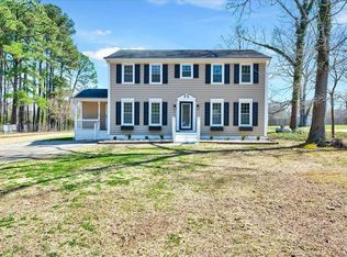 413 Meadow Dr, Fuquay Varina, NC 27526