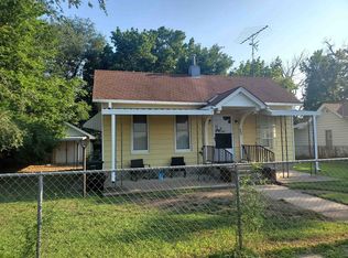 707 Spruce St, Salina, KS 67401