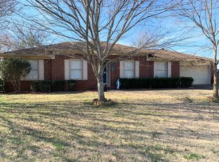 2044 Rosebury Ln SW, Huntsville, AL 35803