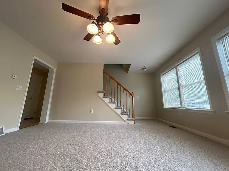 4 Pineview Pl — Photo 13