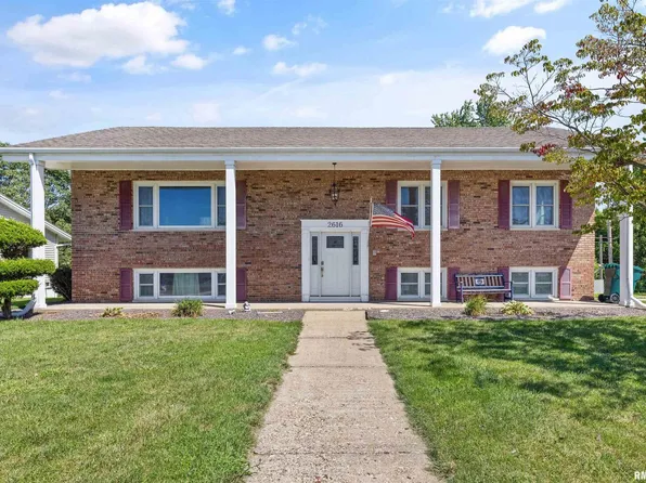 2616 Northridge Dr, Quincy, IL 62305