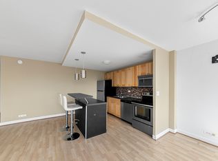 655 W Irving Park Rd APT 1215, Chicago, IL 60613