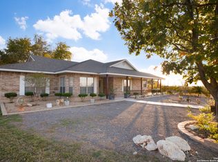 515 Home View Dr, Adkins, TX 78101