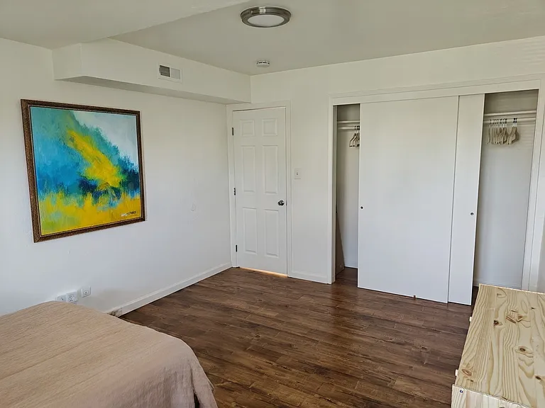 5535 Scoville St #5535 — Photo 4