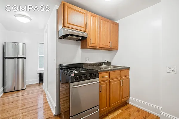 Rented by Compass | media 14